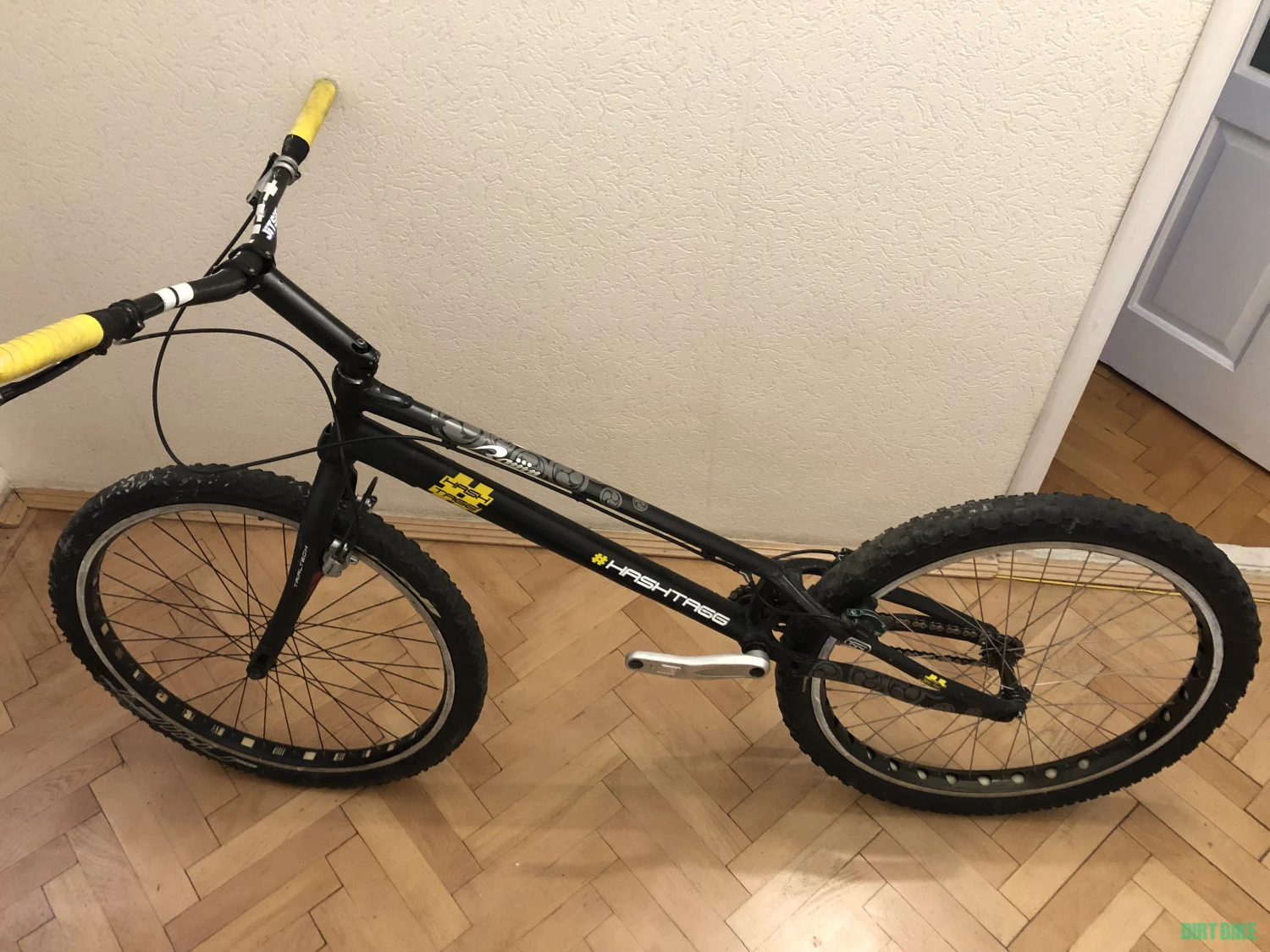 1. Vand Hashtagg Raijin Trial 26"