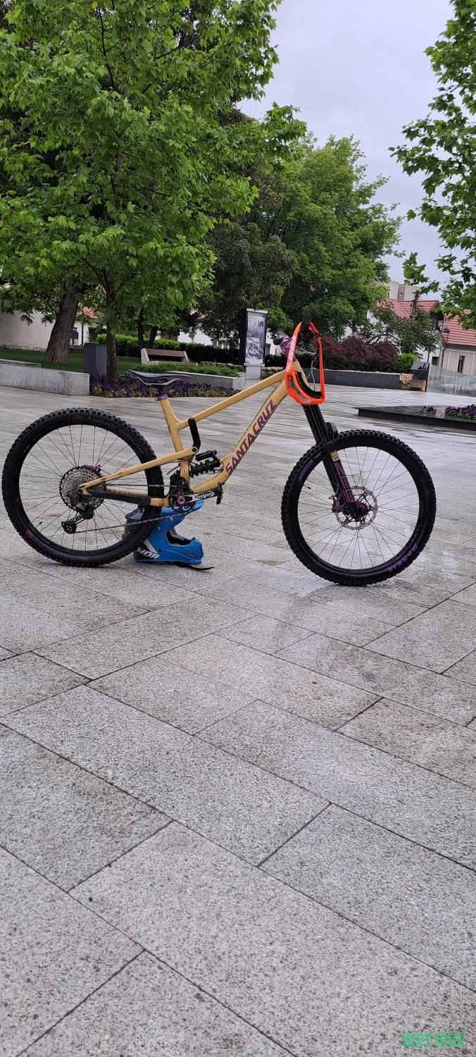 5. Santa cruz Nomad al 4 custnom