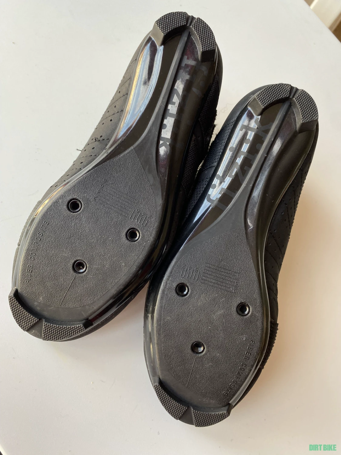 6. Incaltaminte sosea Fizik Tempo R5 marime 37