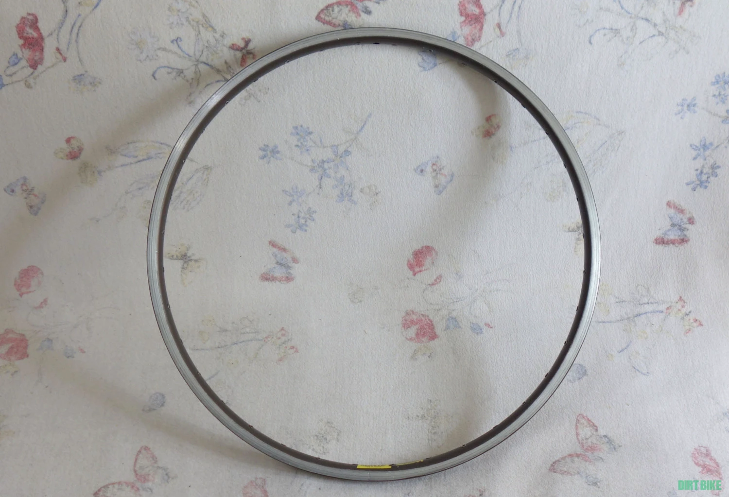 2. Vand janta Mavic Oxygen 26 cu latime interioara 23 mm ext 30 36 gauri