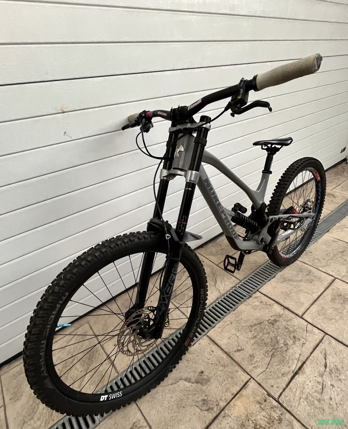 1. Bicicleta Nukeproof dissent 290