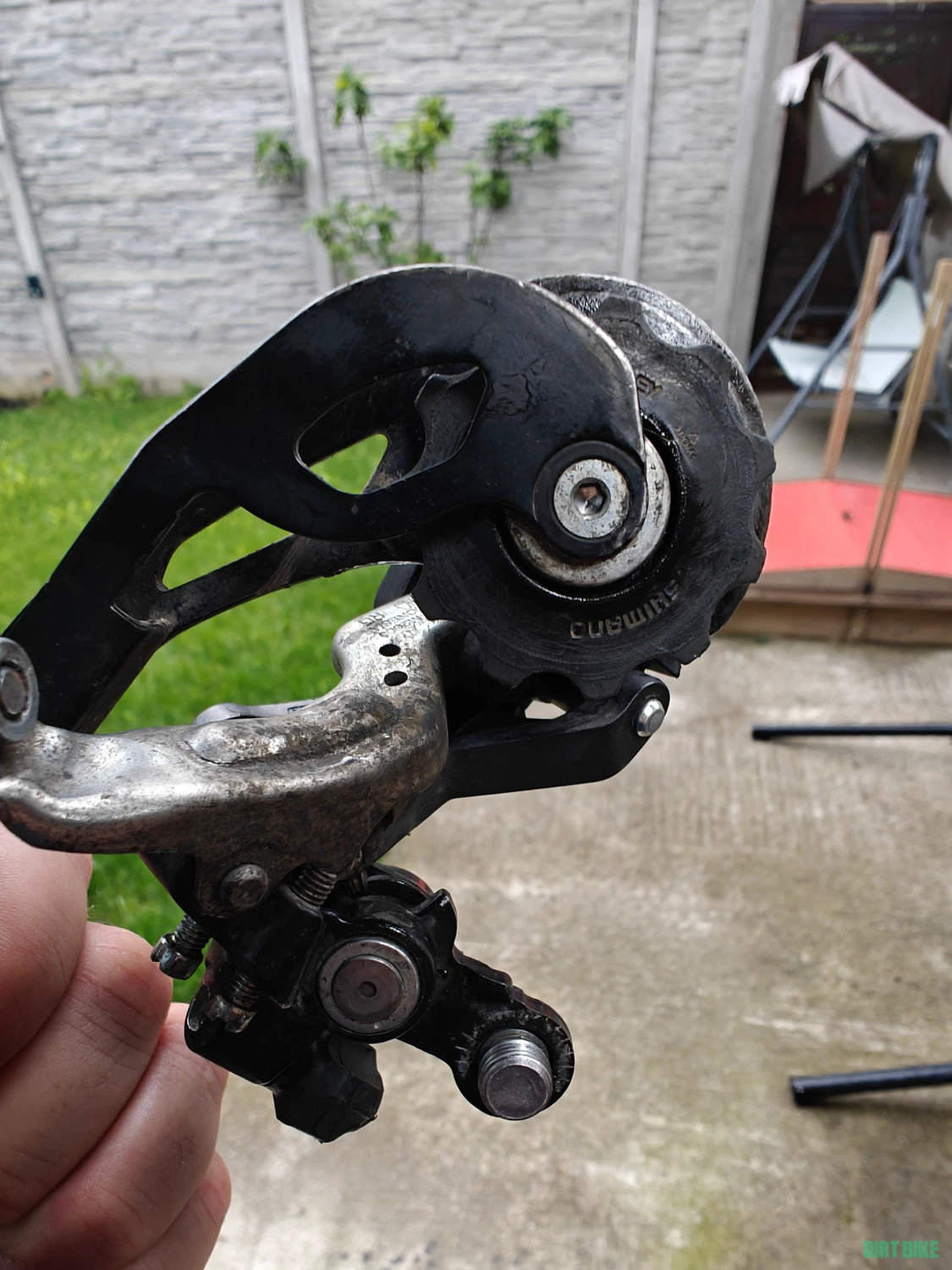 3. Vand schimbator spate pinioane 9 viteze Shimano Altus!