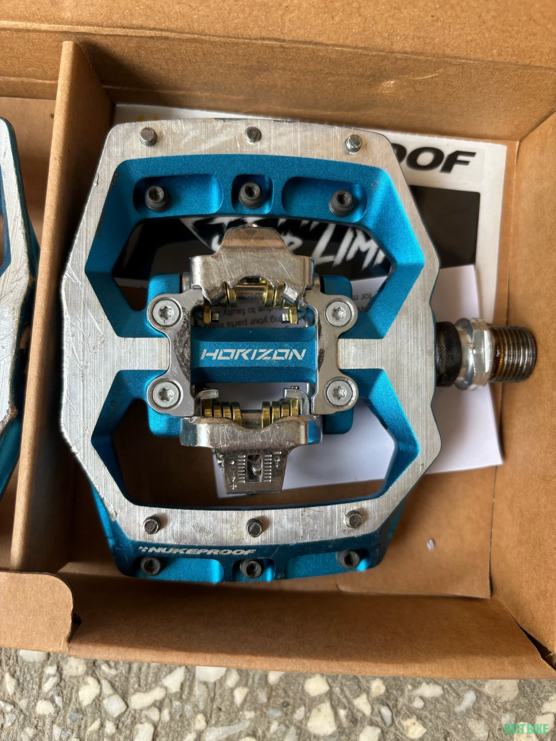 1. Pedale Nukeproof Horizont Dh