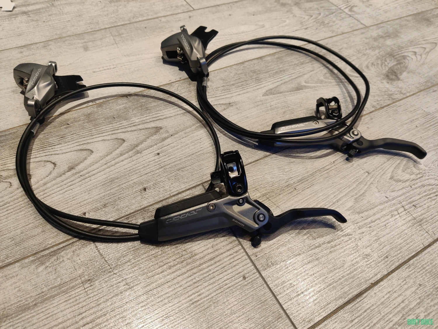1. SRAM Code Bronze + Discuri