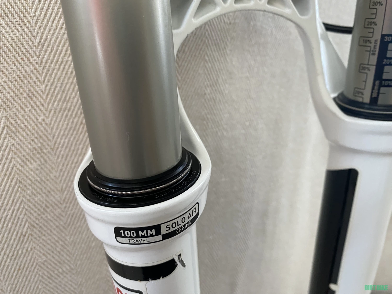 4. Furca Rockshox Reba RL 29 100 mm