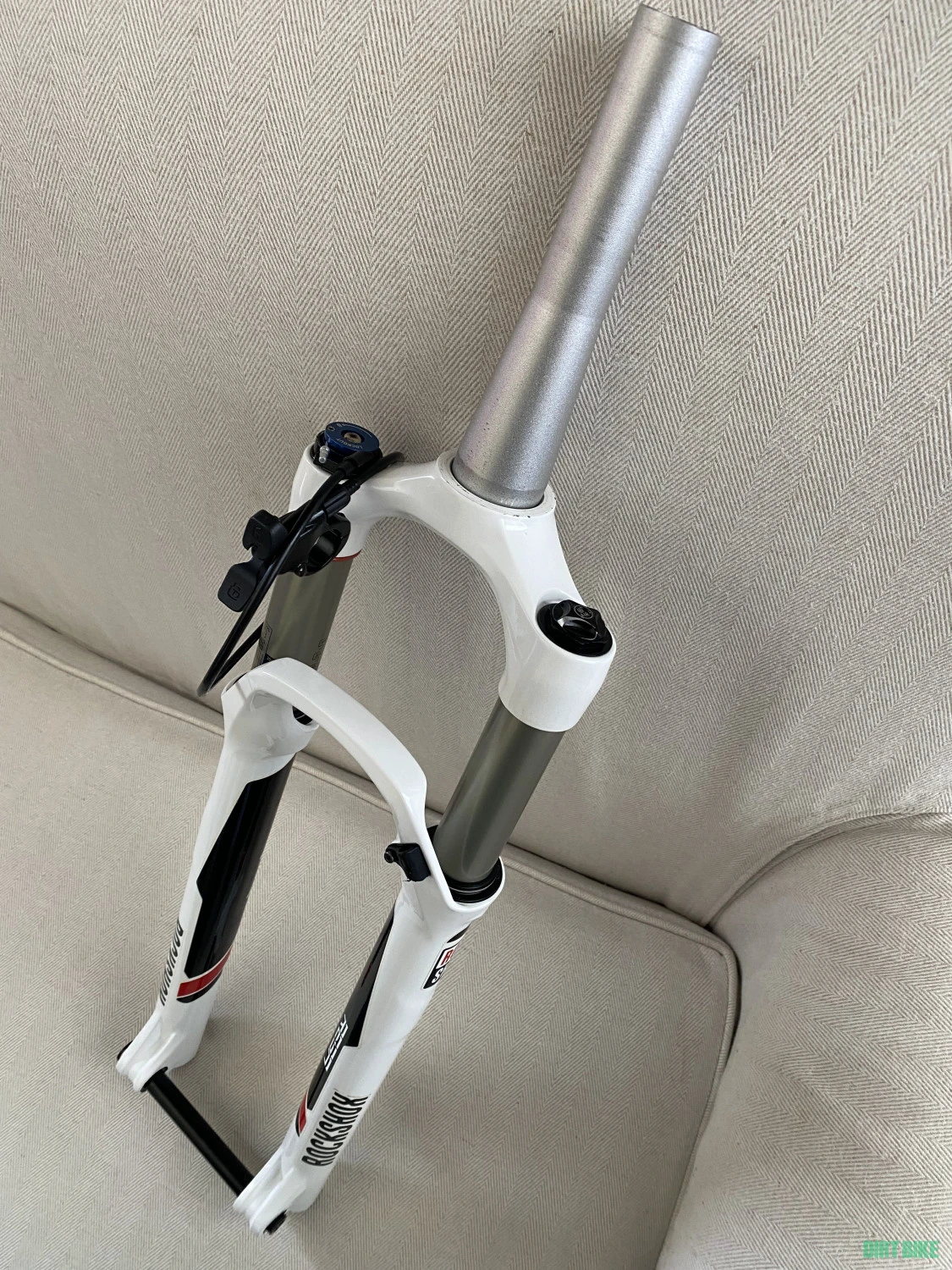 9. Furca Rockshox Reba RL 29 100 mm
