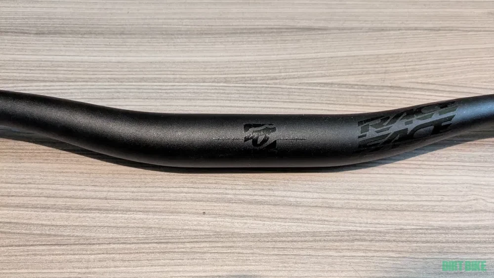 1. Ghidon Race Face Chester, 35 x 780mm