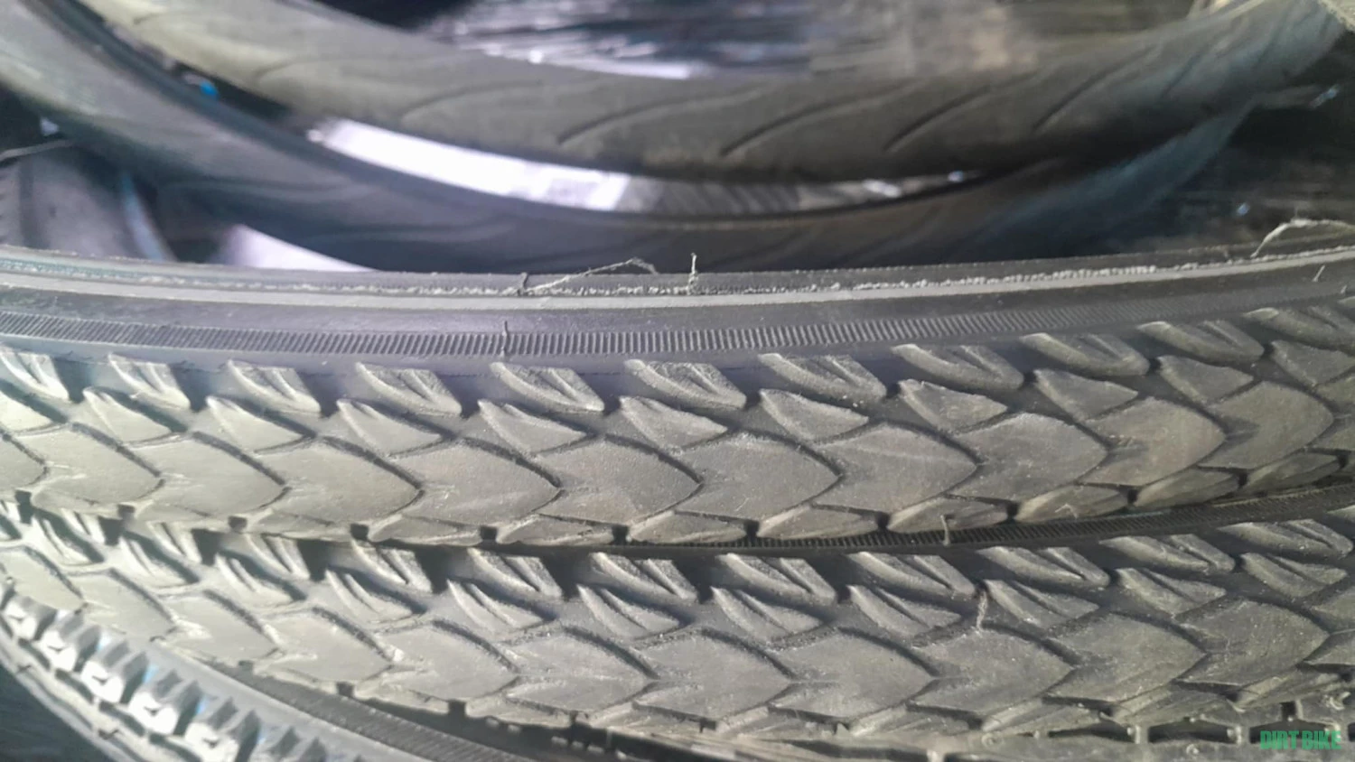 2. Vand anvelope 28 SCHWALBE si alte marci pentru biciclete de oras