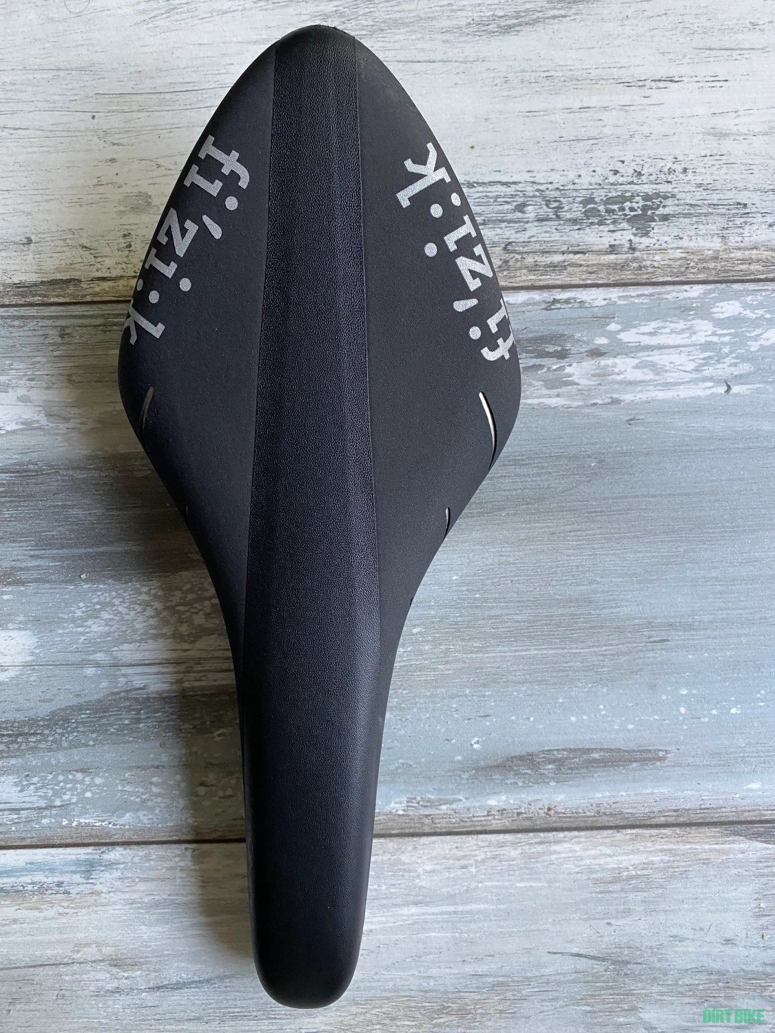 1. Sa Fizik Arione R7