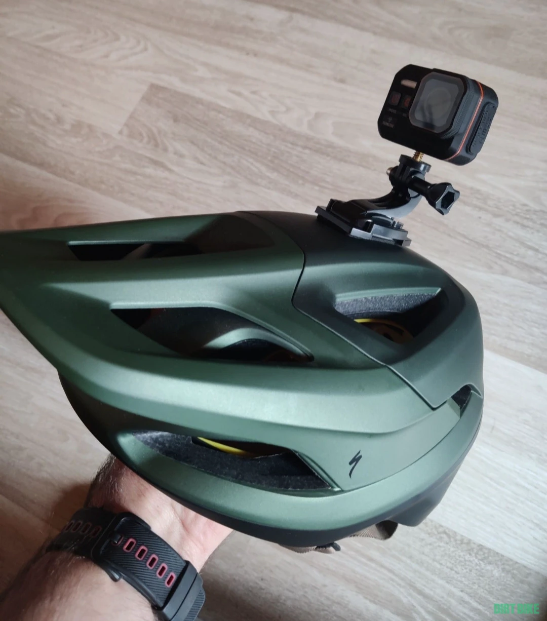 1. Casca Specialized Camber Oak Green L