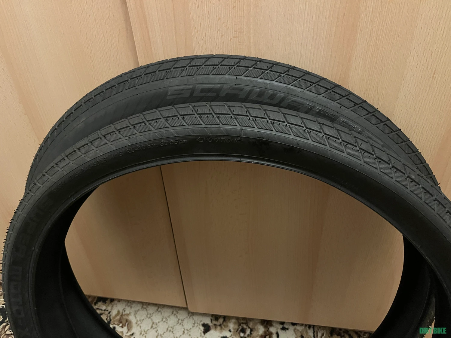 1. Schwalbe super moto x