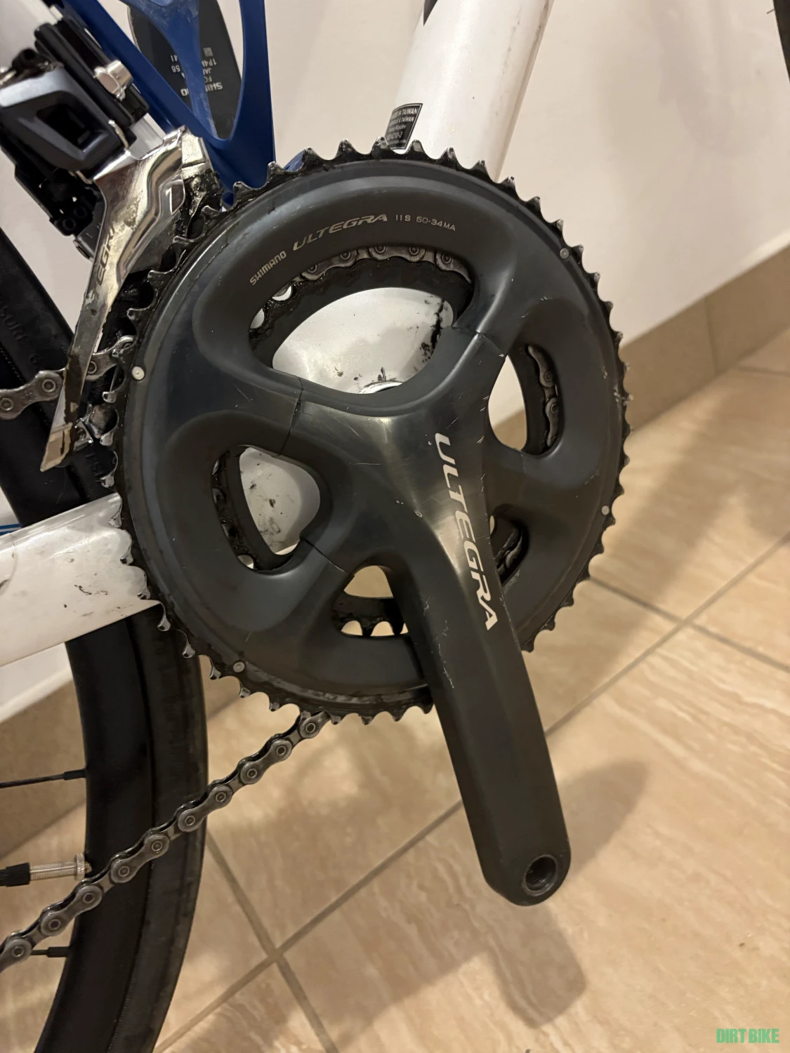 6. Cursieră Giant Carbon mărime XL (58–60 cm) – Ultegra, disc
