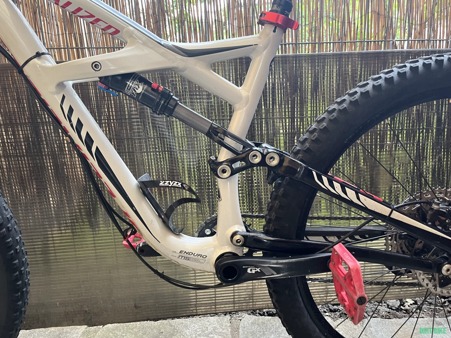 10. Bicicleta MTB Specialized enduro comp 2016