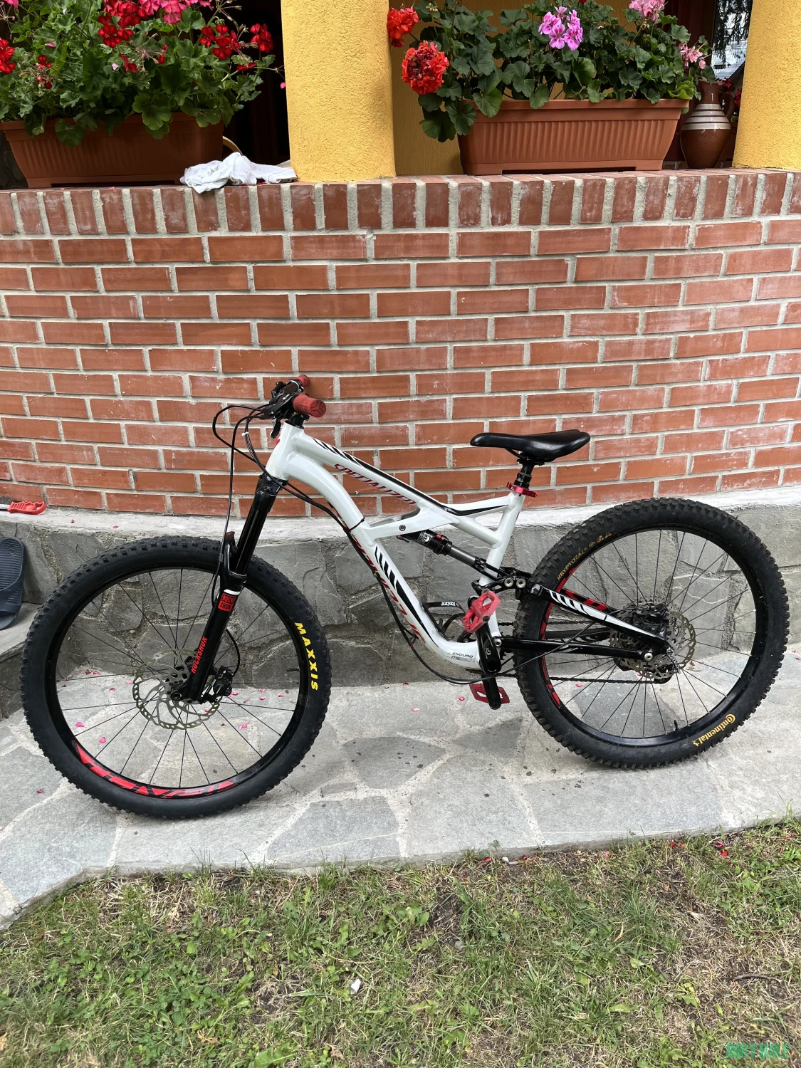 1. Bicicleta MTB Specialized enduro comp 2016