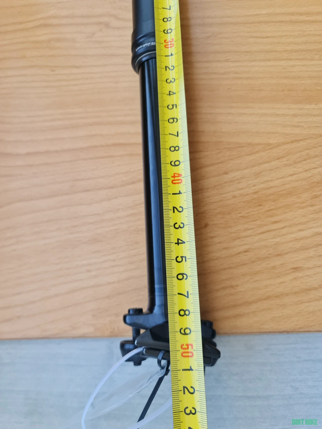 1. Dropper post Specialized de pe Turbo Levo 2023 34.9mm 170mm