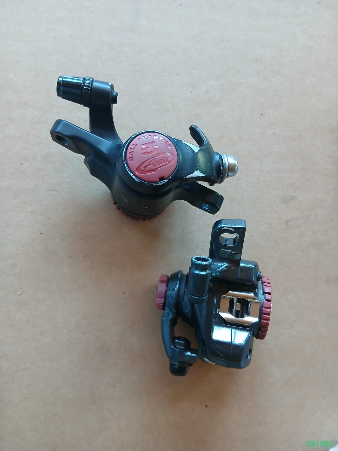 1. Etrier Avid bb7