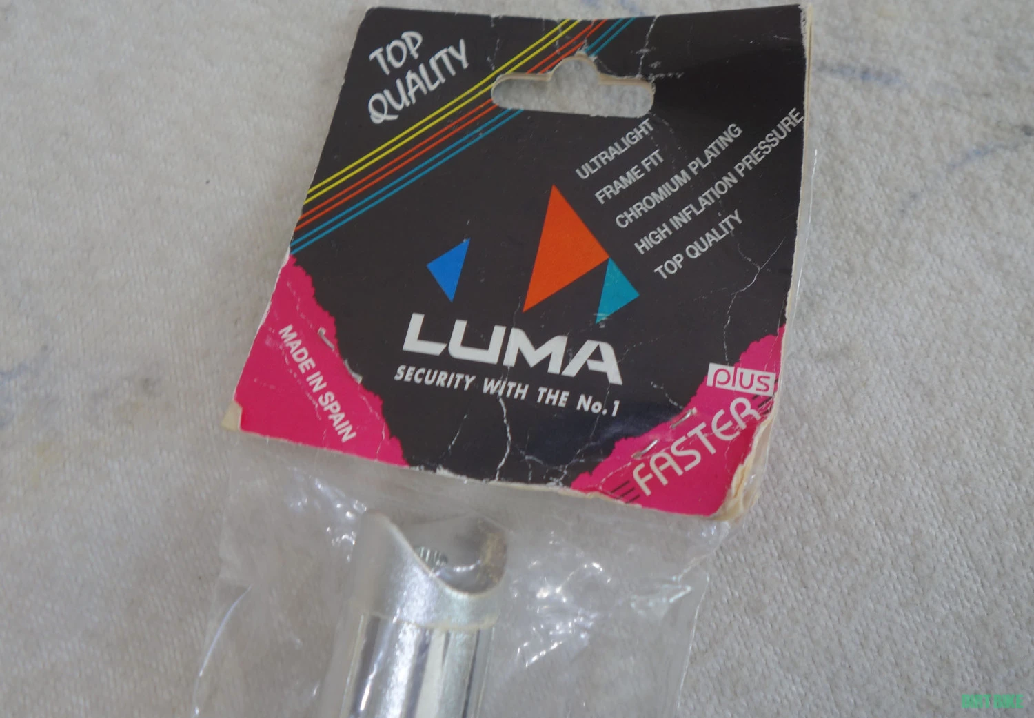 5. Vand pompa cu montare pe cadru vintage Luma Made in Spain noua in ambalaj nedesfacut