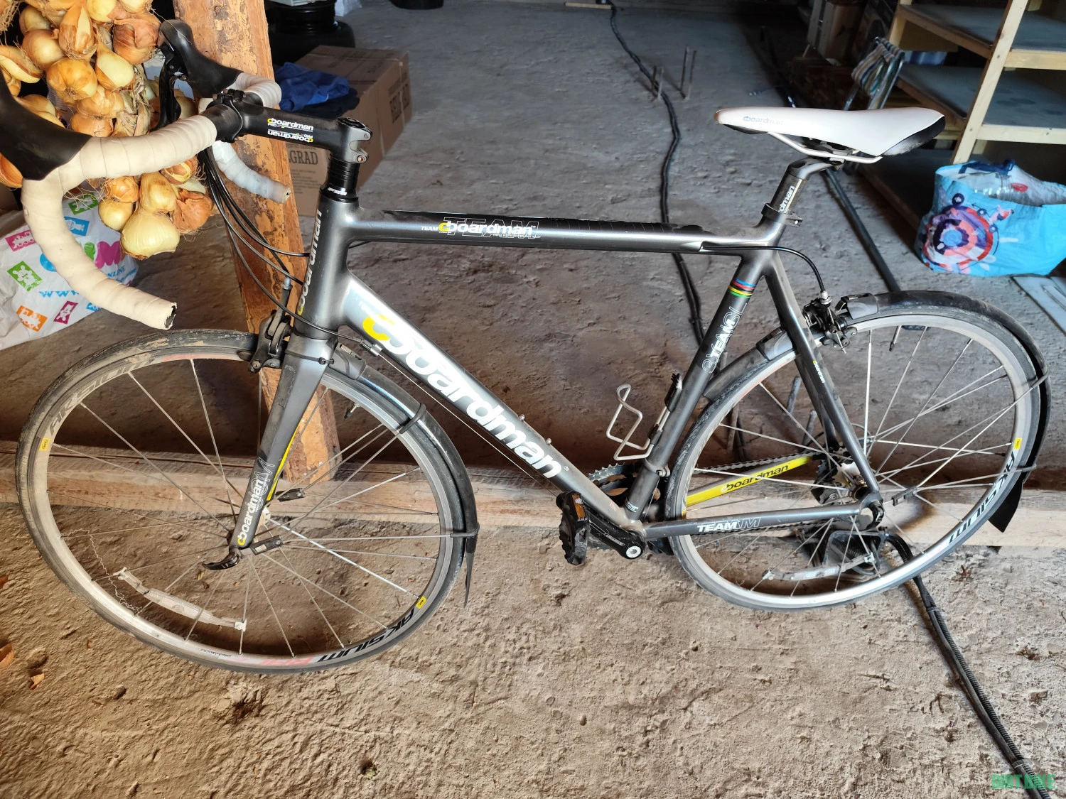 1. Boardman Pro Team 3X AISL Road Bike