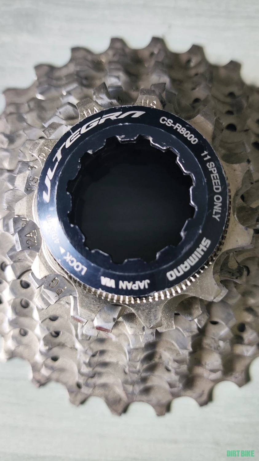 3. Pinioane Shimano Ultegra 11 viteze