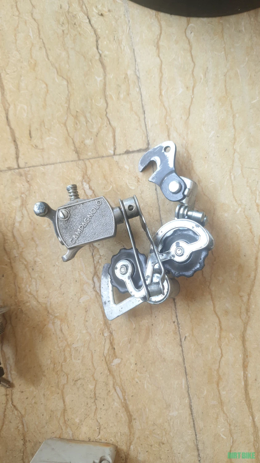 2. Mini set Campagnolo