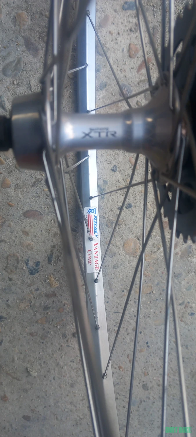 1. Set roata mtb xtr FH- M900 , HB-M900
