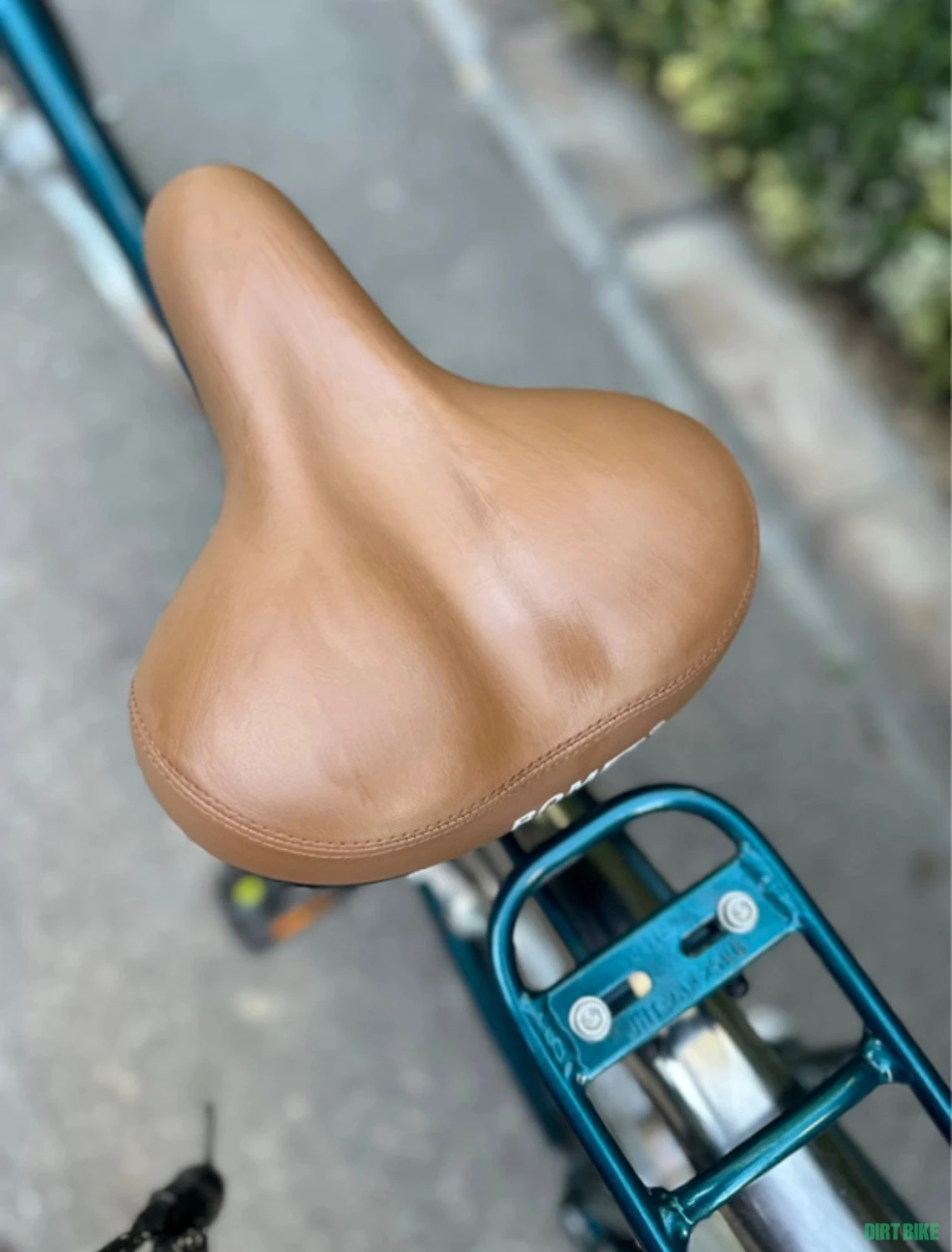 5. Vând bicicletă Romet Vintage