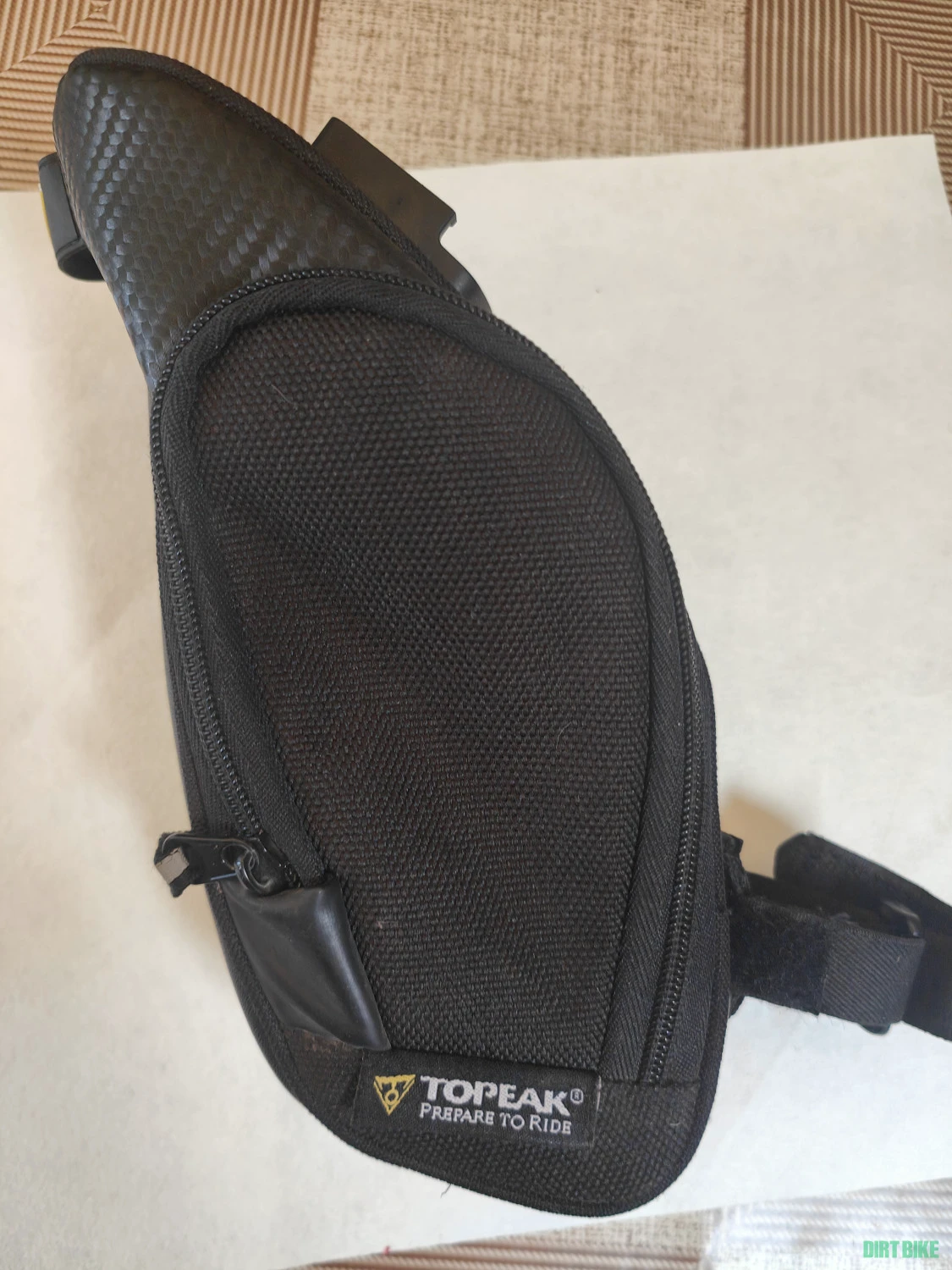1. Topeak borsetă scule