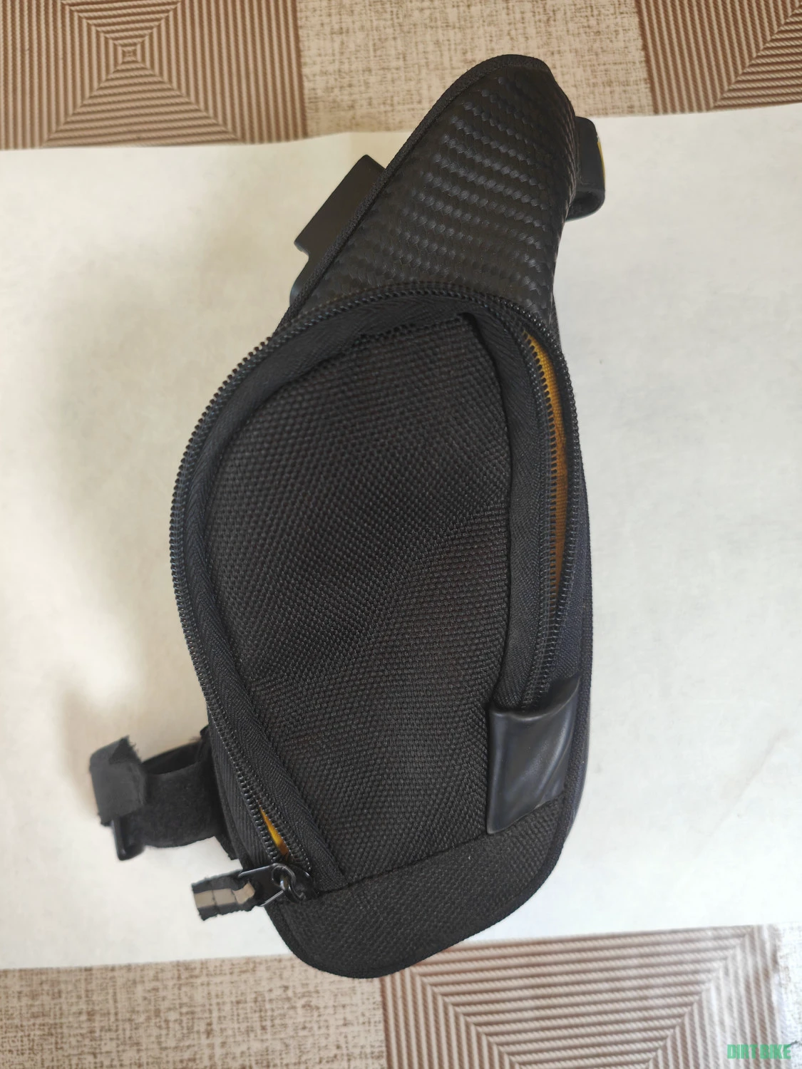 4. Topeak borsetă scule