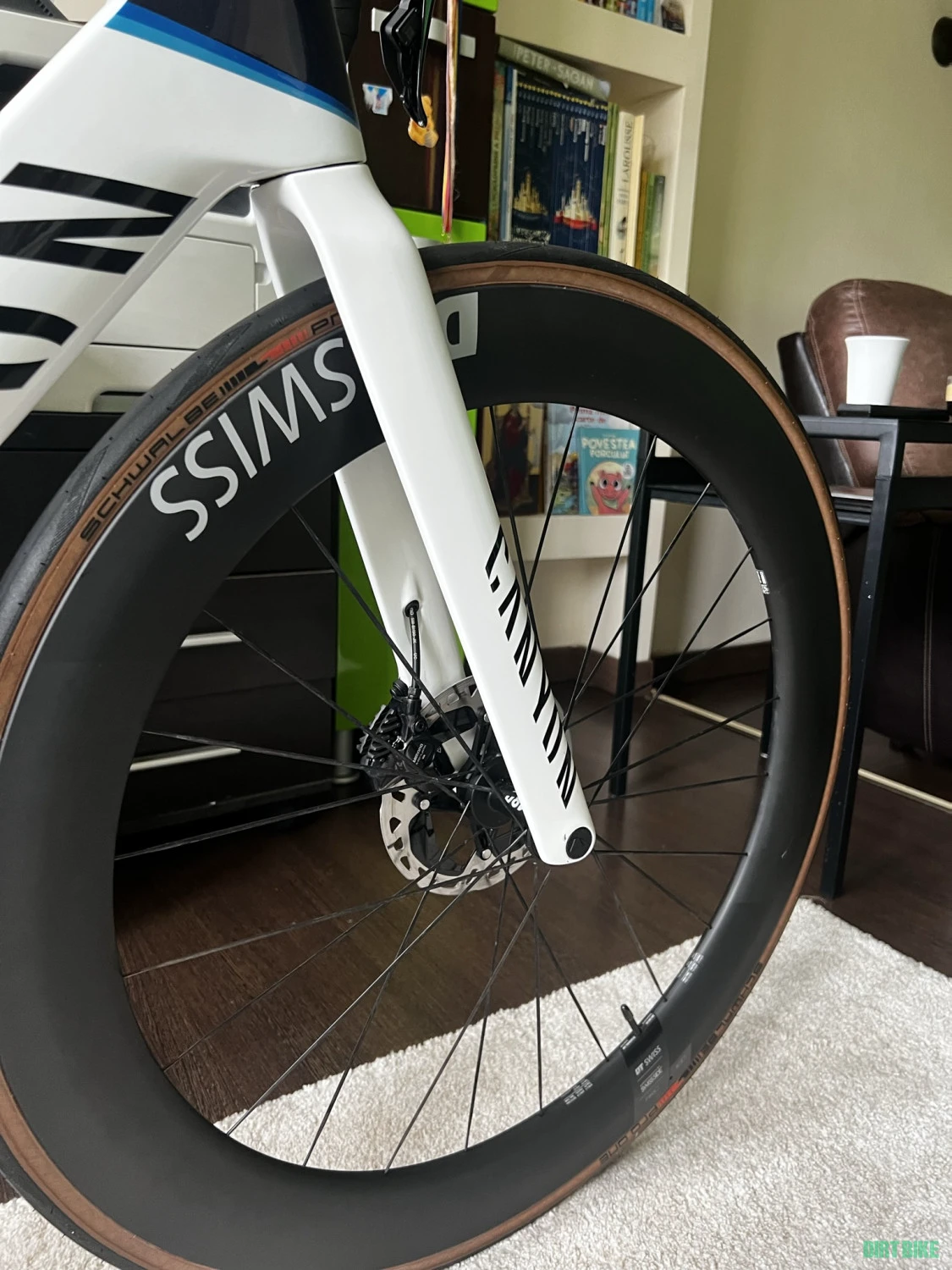 2. CANYON AEROAD CFR Di2