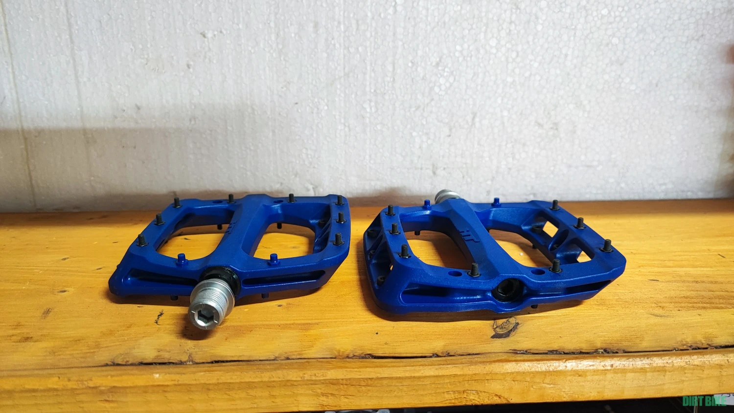 6. Pedale platformă HT pini metalici diverse culori