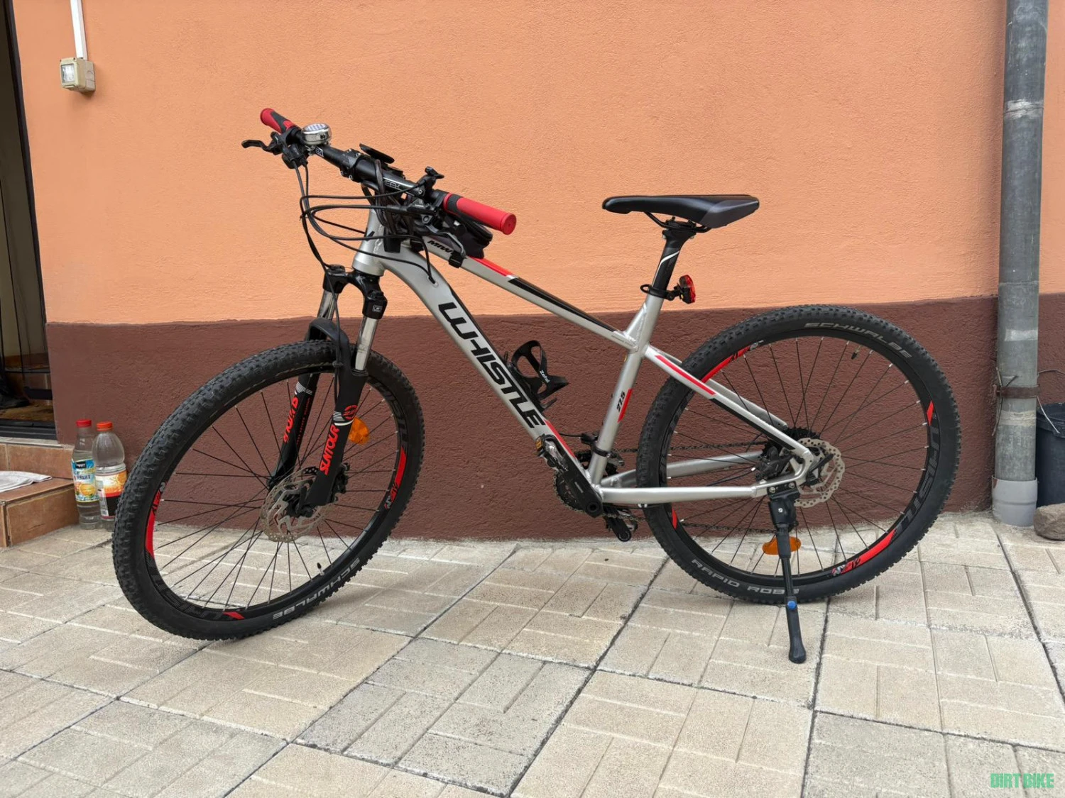 1. BICICLETA WHISTLE