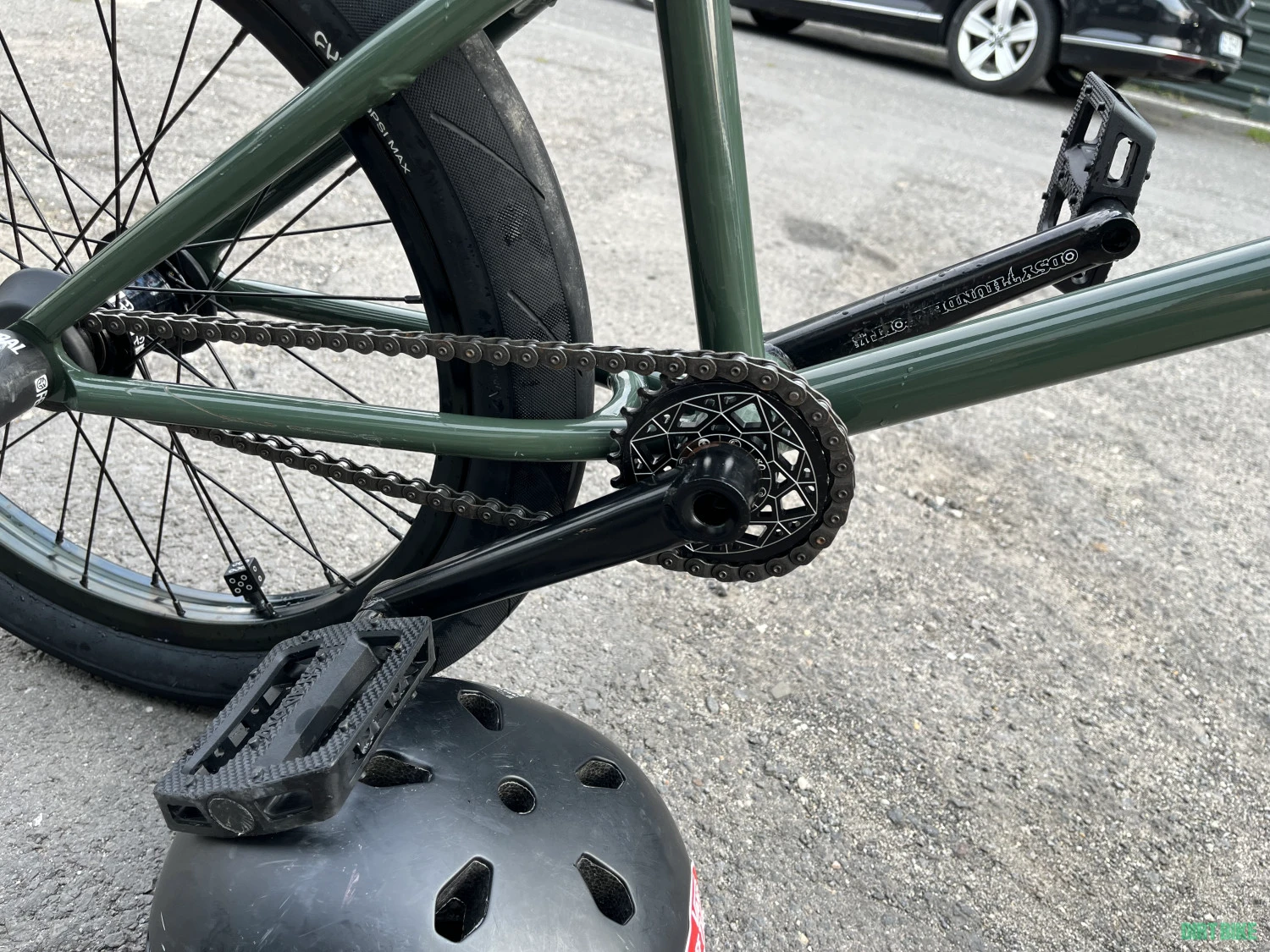 6. Cult Dak Odyssey R25 Thunderbolt