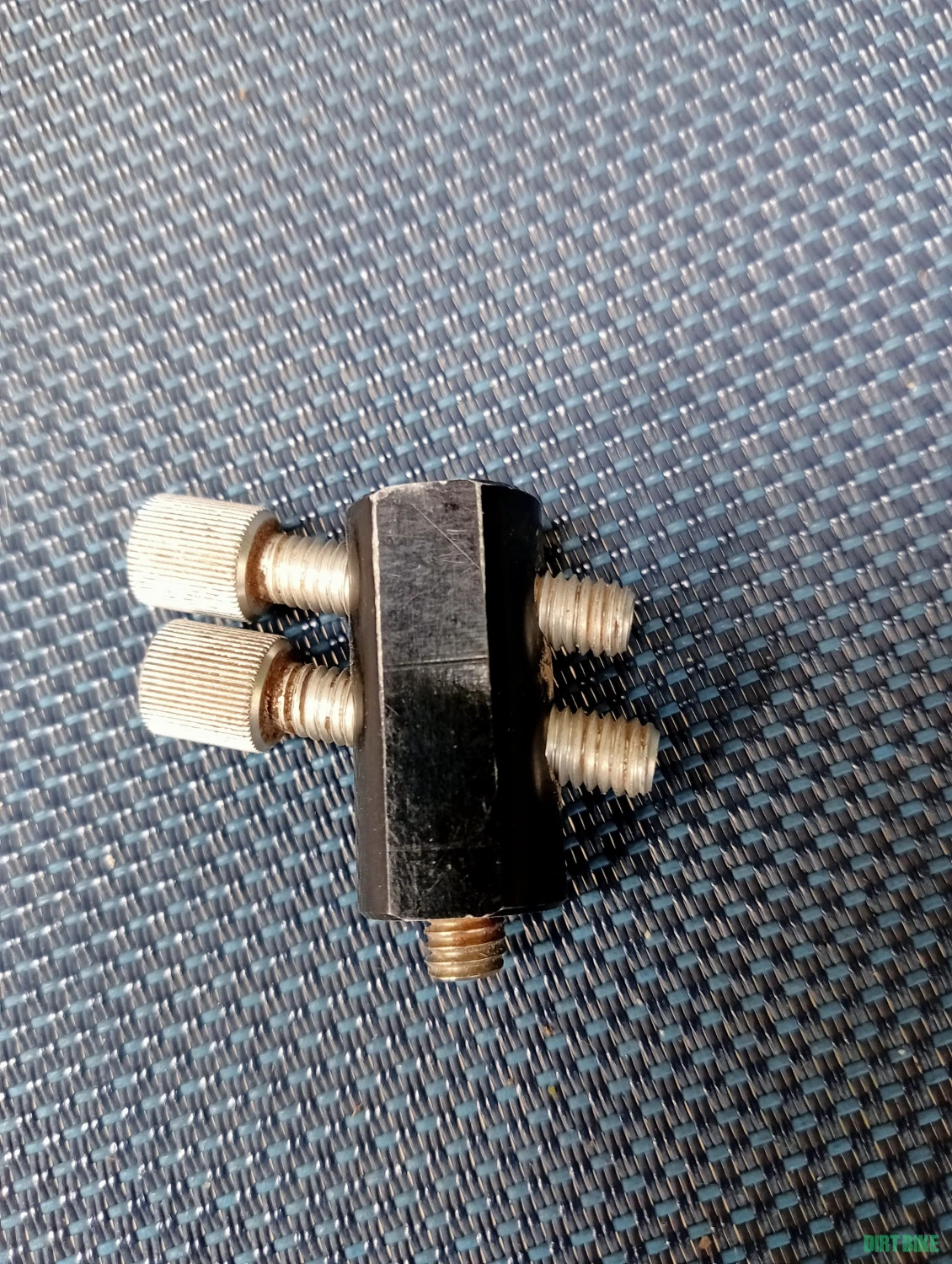 3. Rohloff External Gear Mech Cable Box