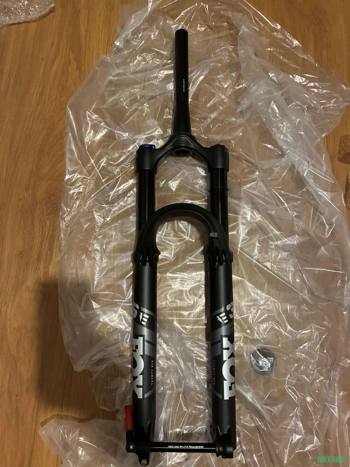 6. Furca FOX Racing Performance 150 mm AIR