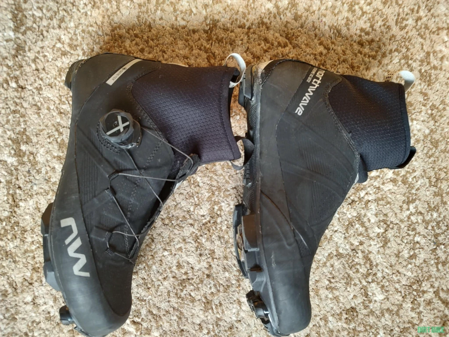 1. Ghete Northwave Extreme XC GTX