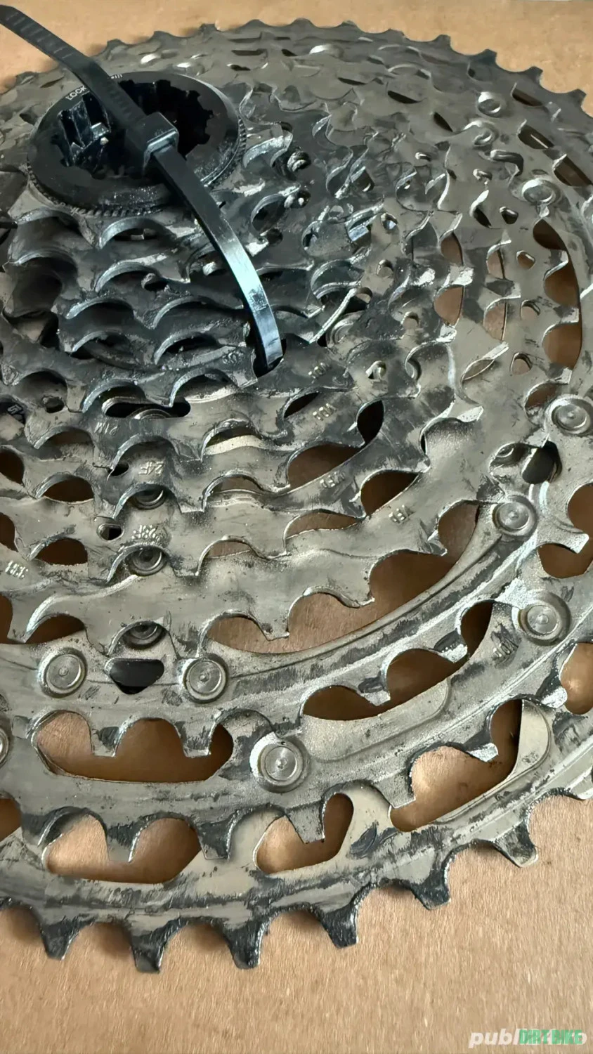 1. Pinioane Shimano Deore M6100 12 viteze