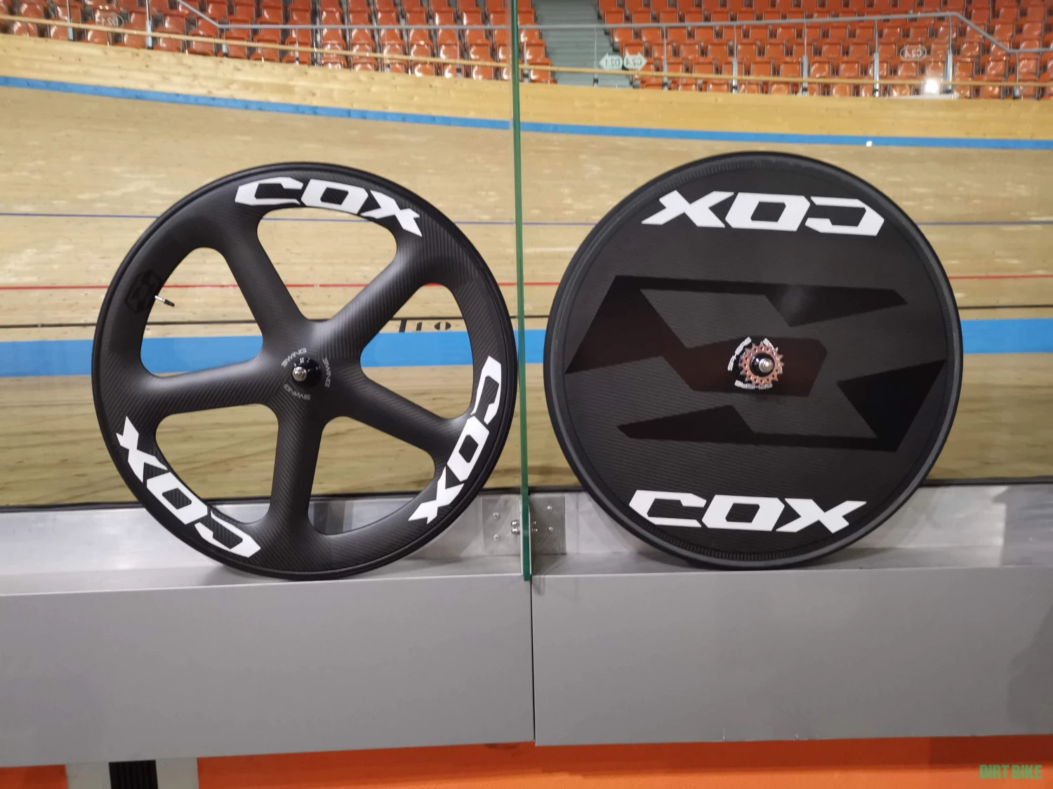 2. Set 5 spite față și spate cu disc Sphere
