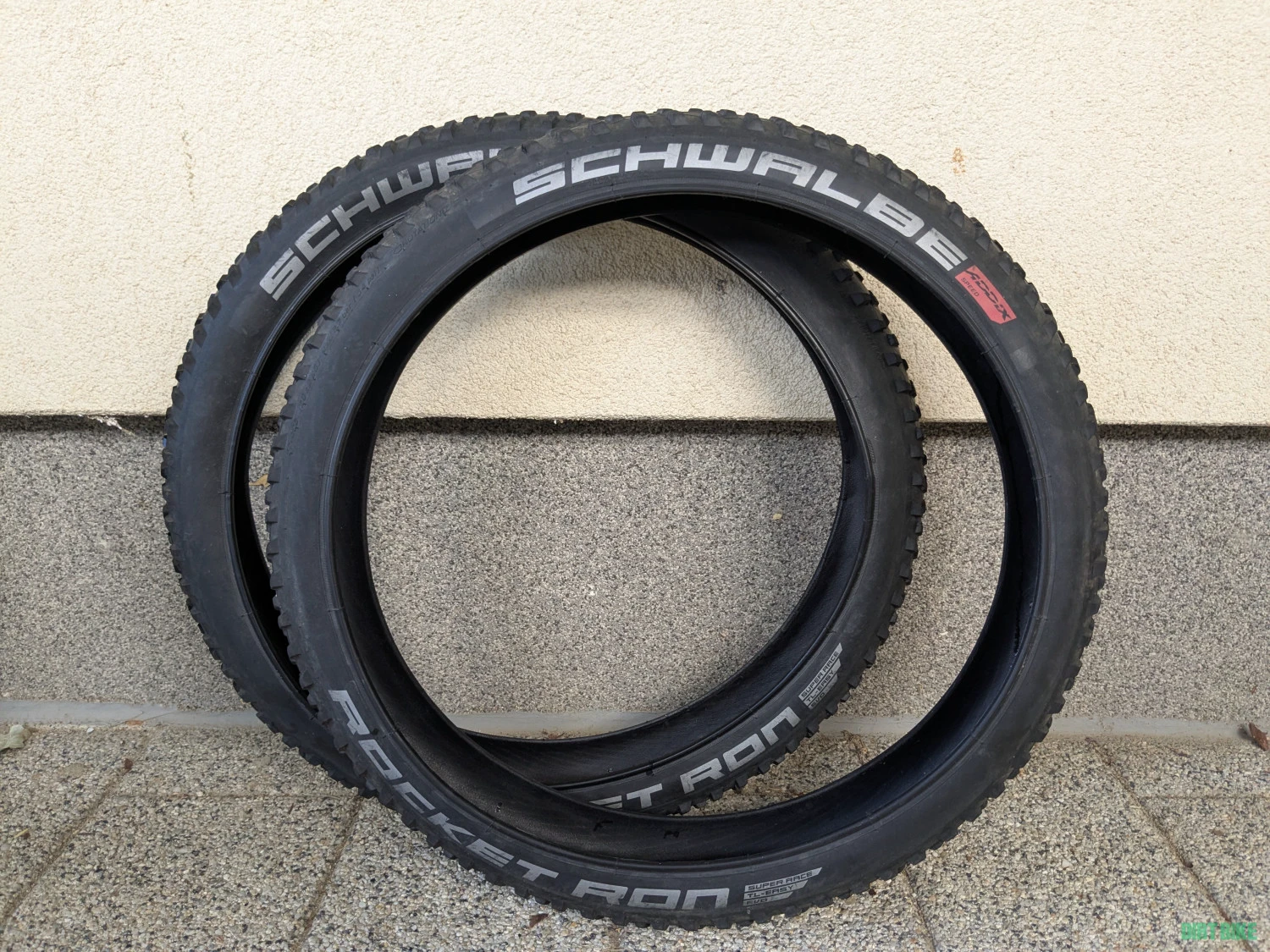 1. Set Schwalbe Rocket Ron 20x2.25