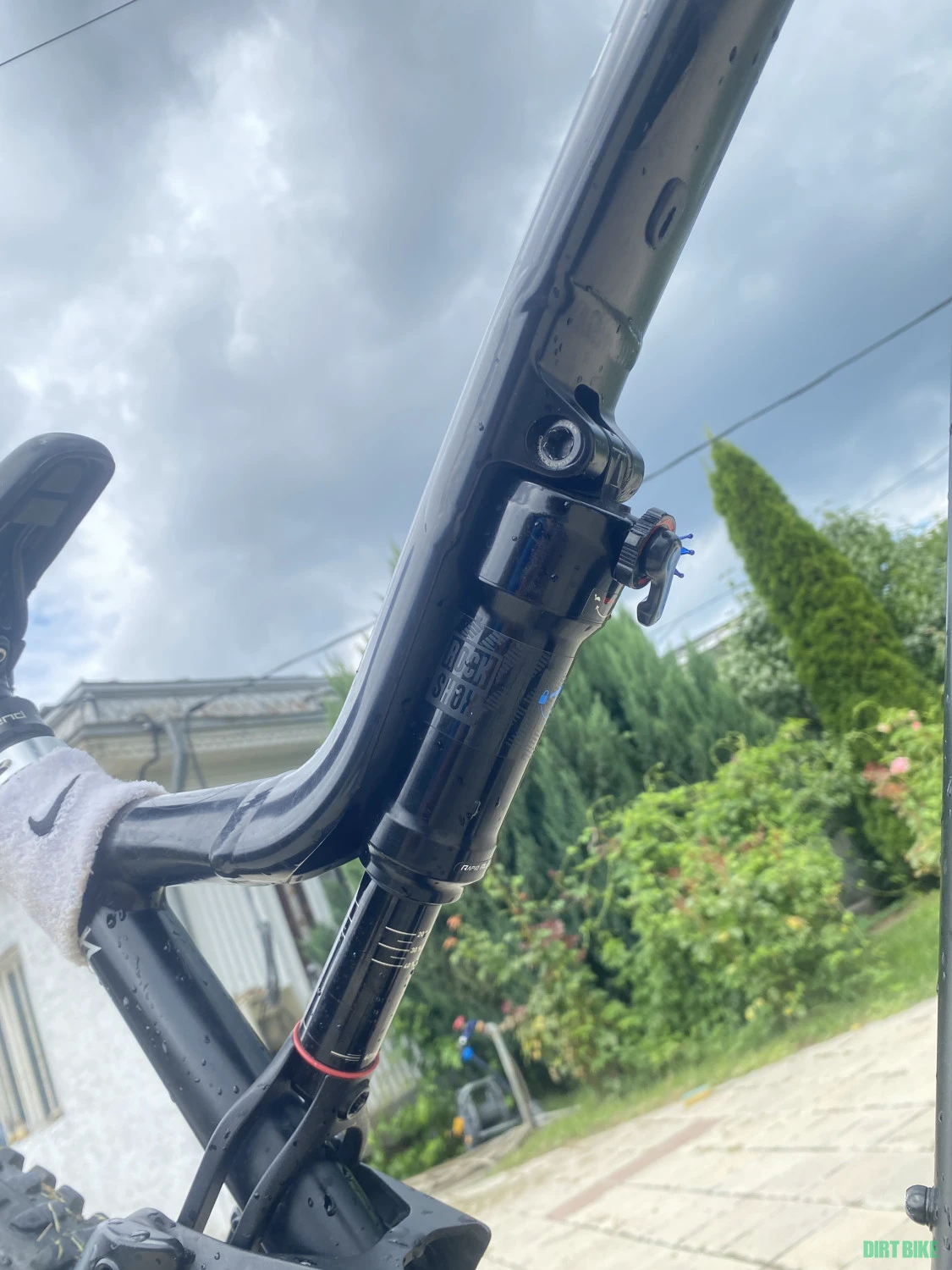 1. Se vinde commencal meta am v4.2 race!!
