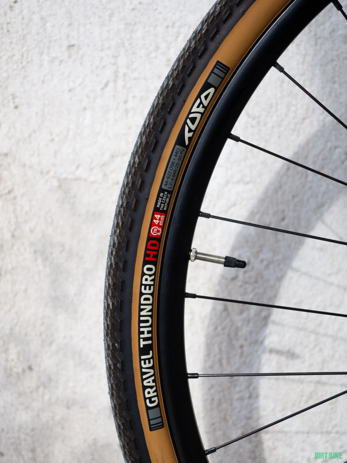 2. Anvelope gravel TUFO Thundero