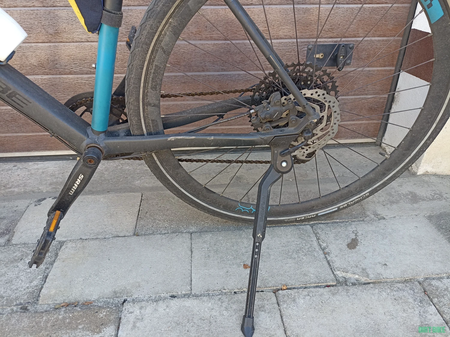 2. Cube trekking bike, road bike, fittness bike 1x12 vit