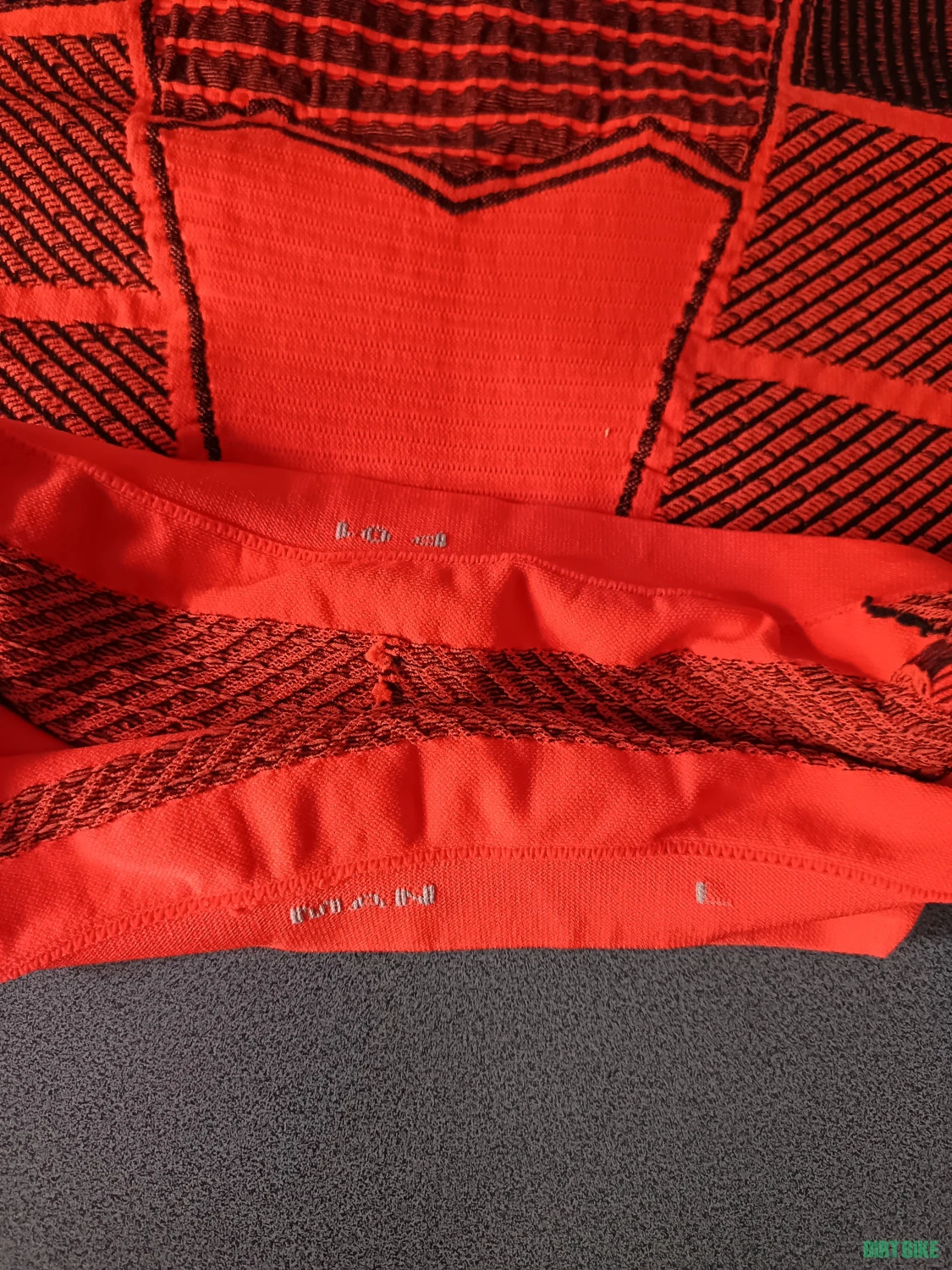 8. X-Bionic for Automobili Lamborghini tricou fara maneci -marimea L