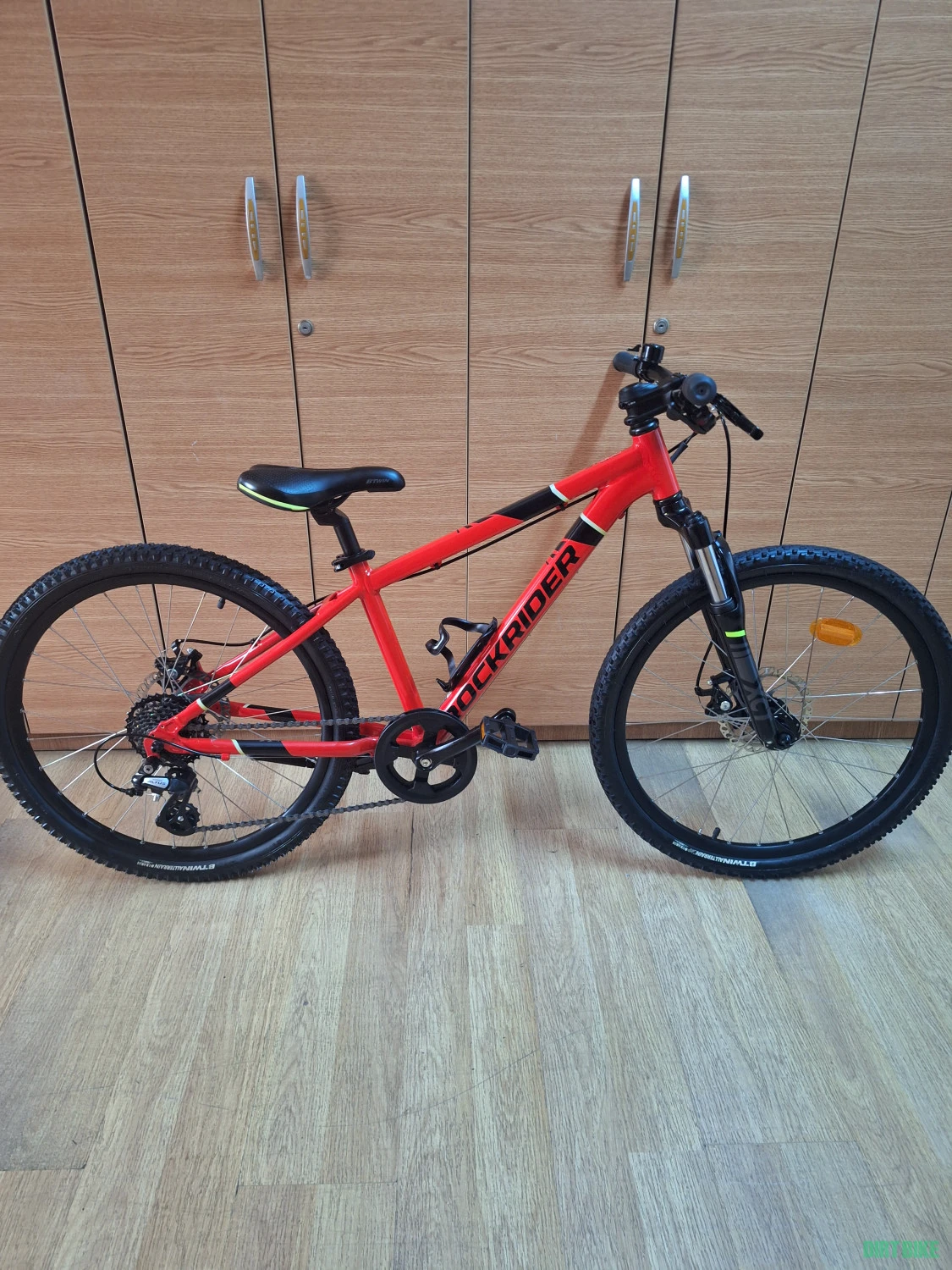 1. Bicicleta rockrider ST900 24 (9-12 ani)