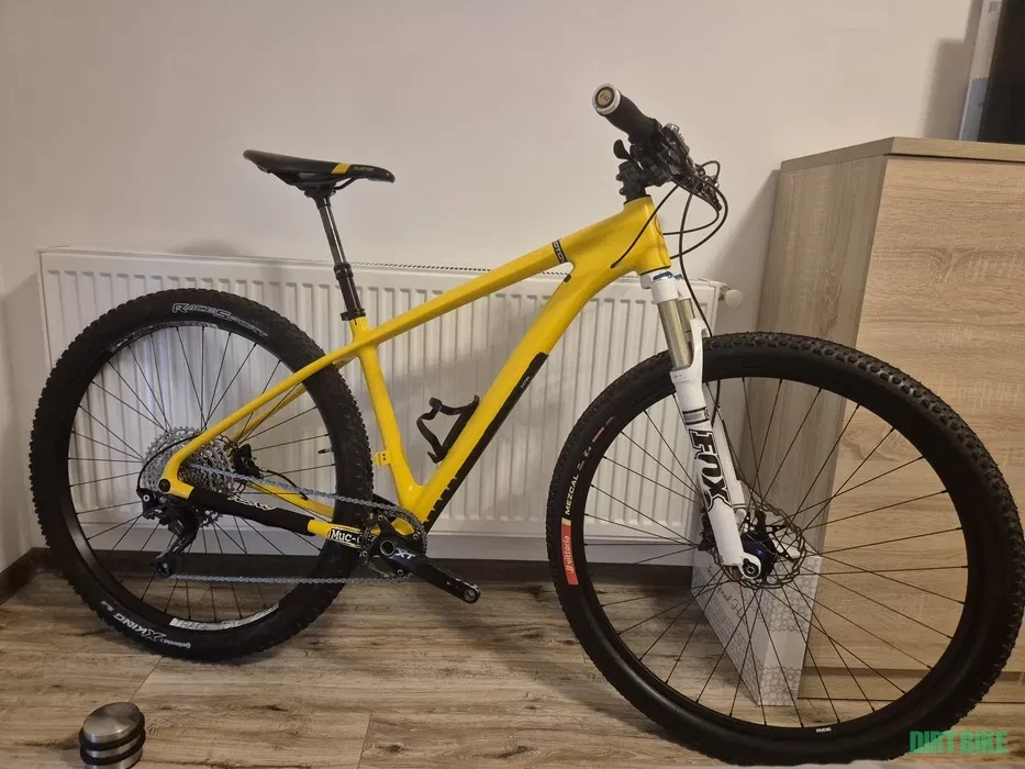 1. KTM Myroon Elite 29" M