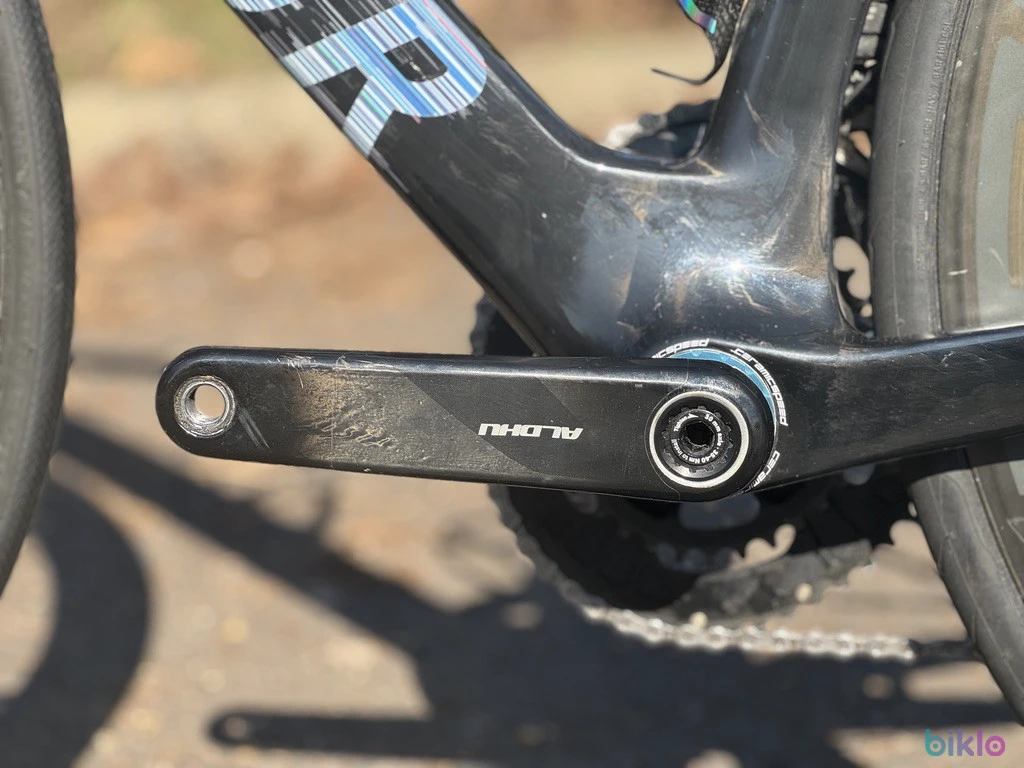 14. 56 Factor Ostro Vam Disc, Ultegra di2 12V, Zipp 303 Carbon