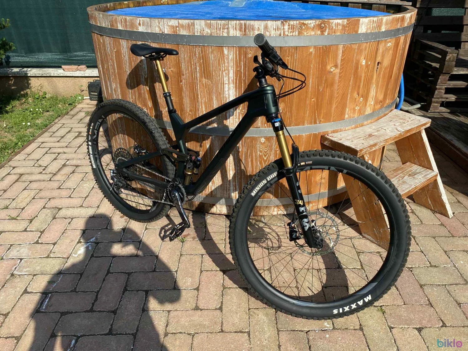 1. Radon Skeen Trail CF 10.0 HD – 50 km-es, ÚJ ÁLLAPOT!