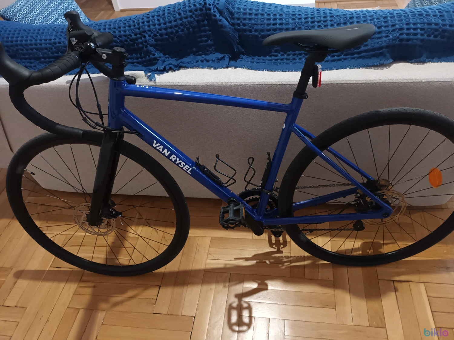 2. Van Rysel EDR Shimano Claris road bike