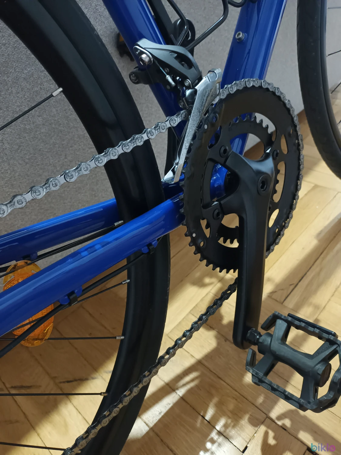 6. Van Rysel EDR Shimano Claris road bike