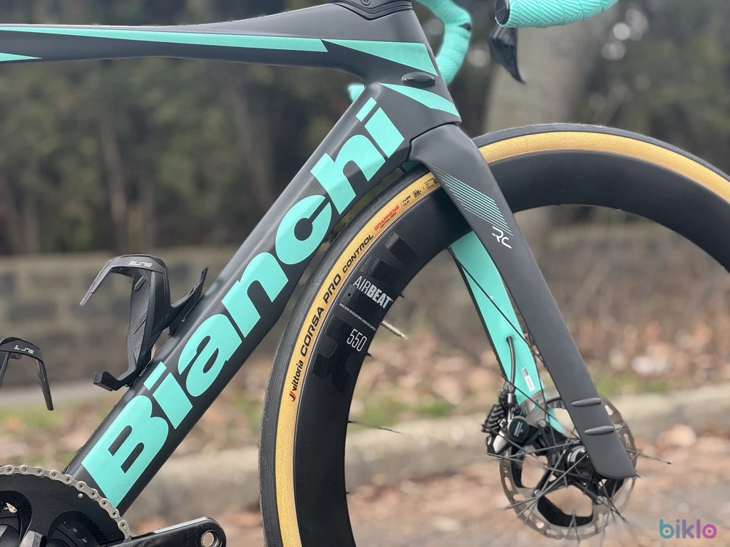 11. Bianchi Oltre RC, Shimano Dura Ace di2 12v-Powermeter, Fulcrum Airbeat Carbon