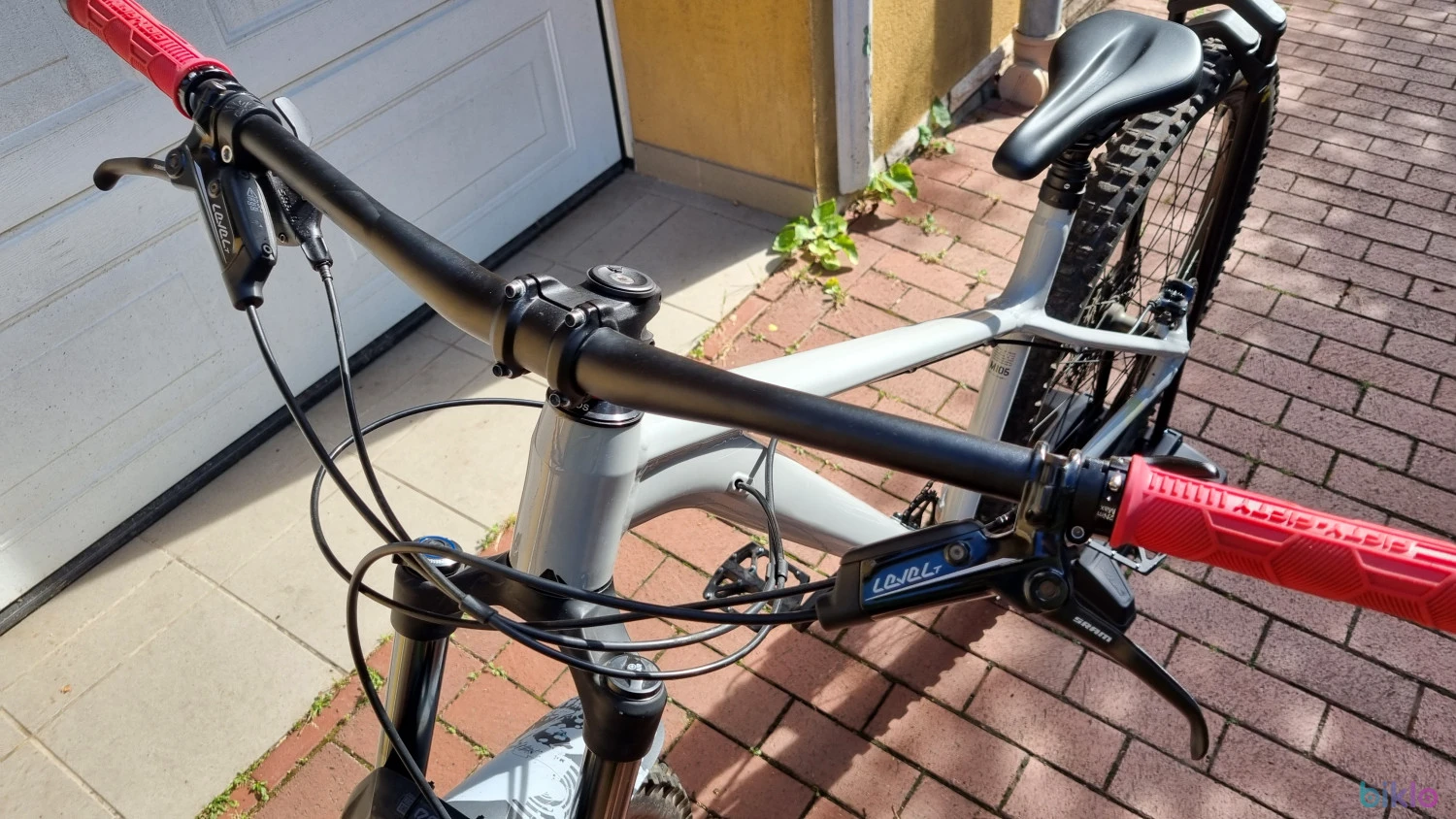 6. Canyon Stoic L 29" MTB Hardtail